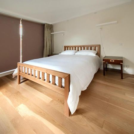 Serene Townhouse With Parking ลอนดอน ภายนอก รูปภาพ